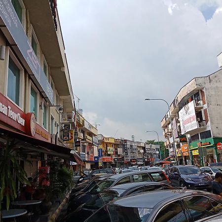 Hotel Zamburger Taman Segar - Previously Home Inn Taman Segar Куала-Лумпур Экстерьер фото