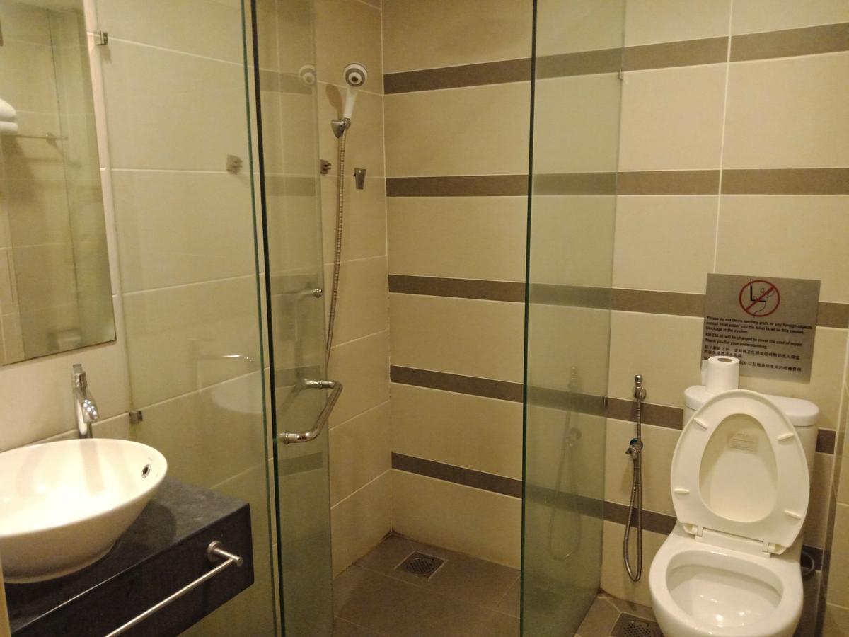 Hotel Zamburger Taman Segar - Previously Home Inn Taman Segar Куала-Лумпур Экстерьер фото
