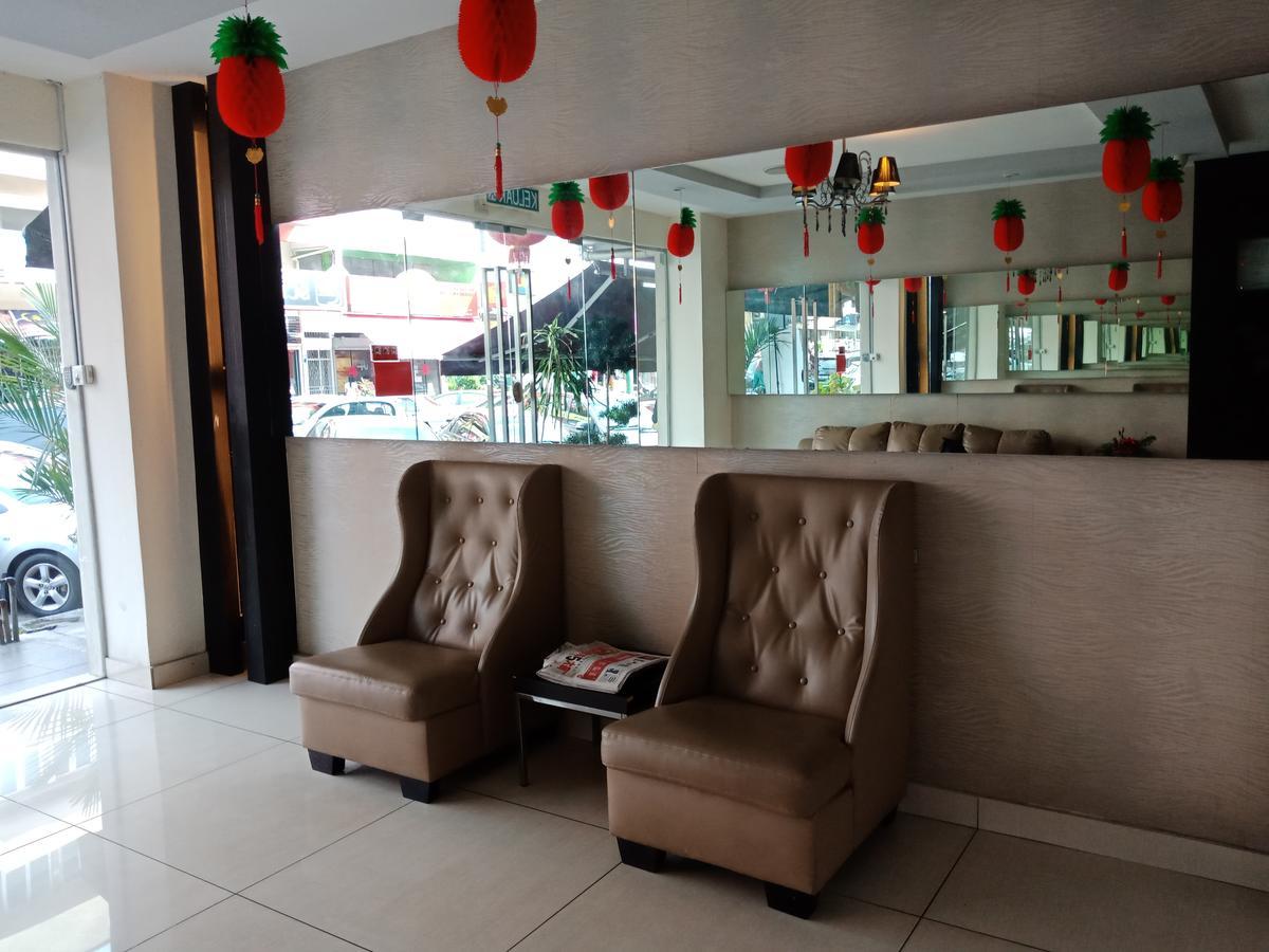 Hotel Zamburger Taman Segar - Previously Home Inn Taman Segar Куала-Лумпур Экстерьер фото